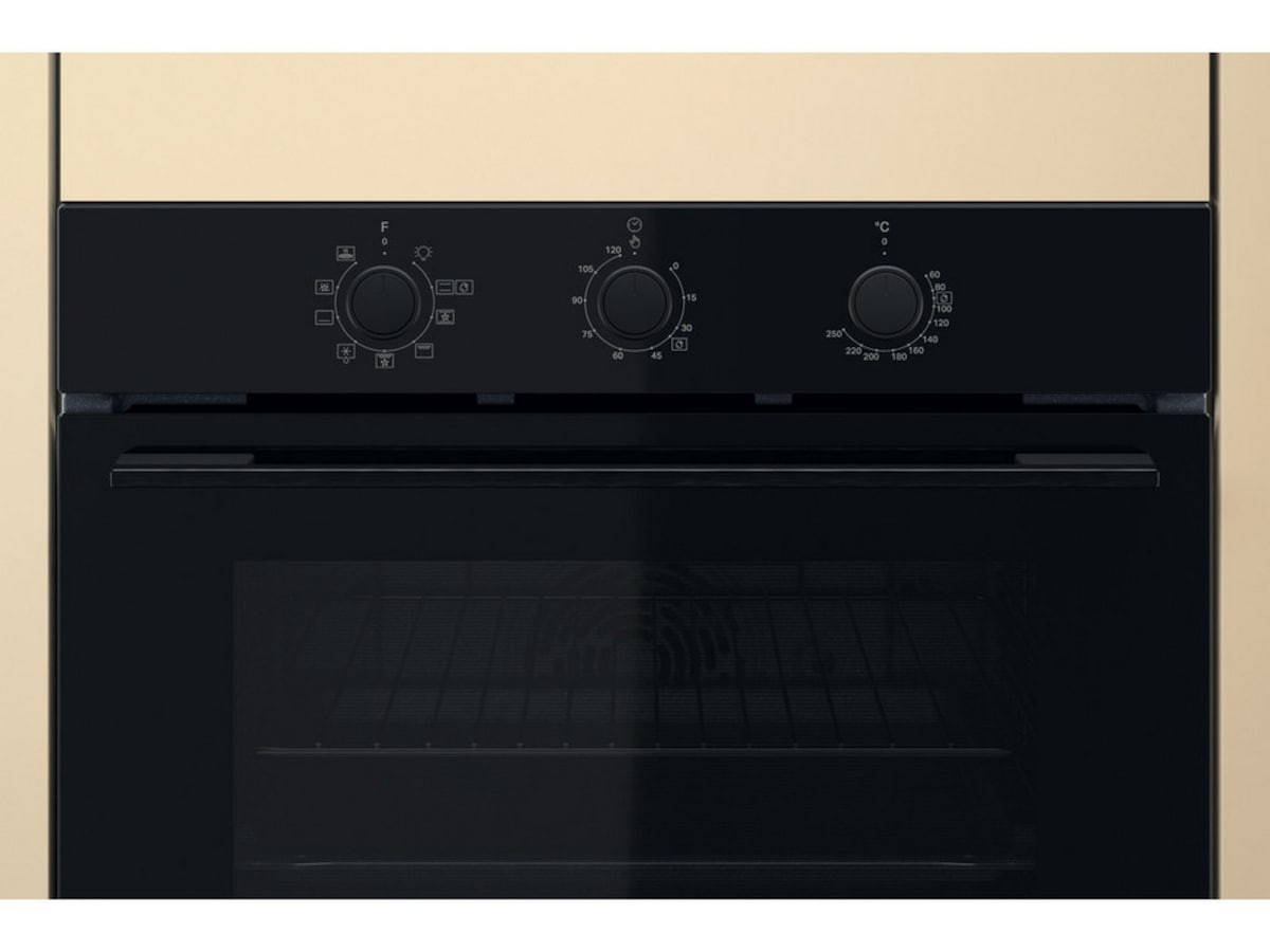 Whirlpool OMK38HU0B Integrert Stekeovn (sort) Stekeovn