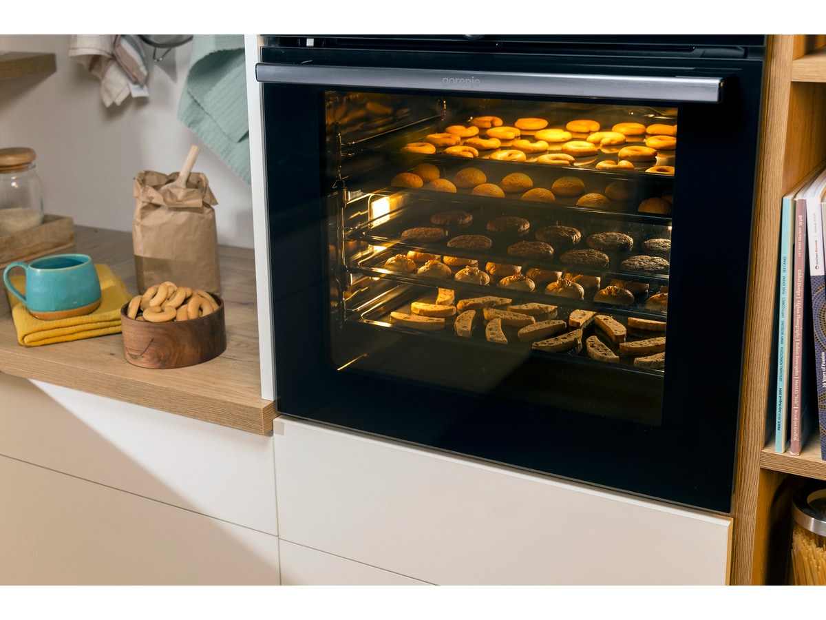 Gorenje BPSA6747A08BGWI Innebygd pyrolyseovn (sort) Stekeovn