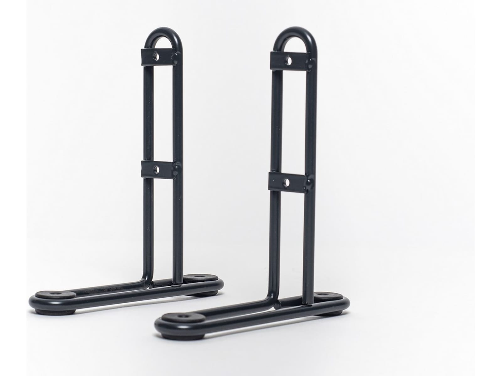 Adax gulvstativ til panelovn lav list (sort) Tilbehør til varme