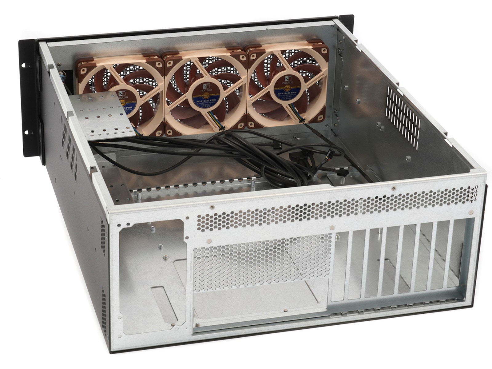 Sliger CX4200a 4U Chassis Barebone (m Hovedkort)