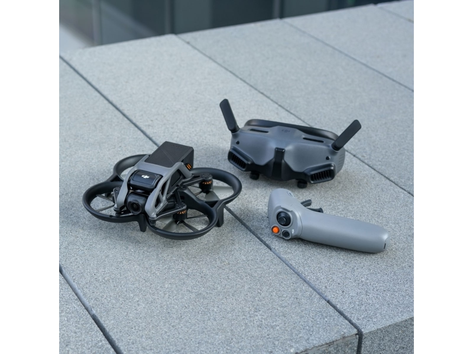 DJI Avata 2 Pro-View Combo Droner