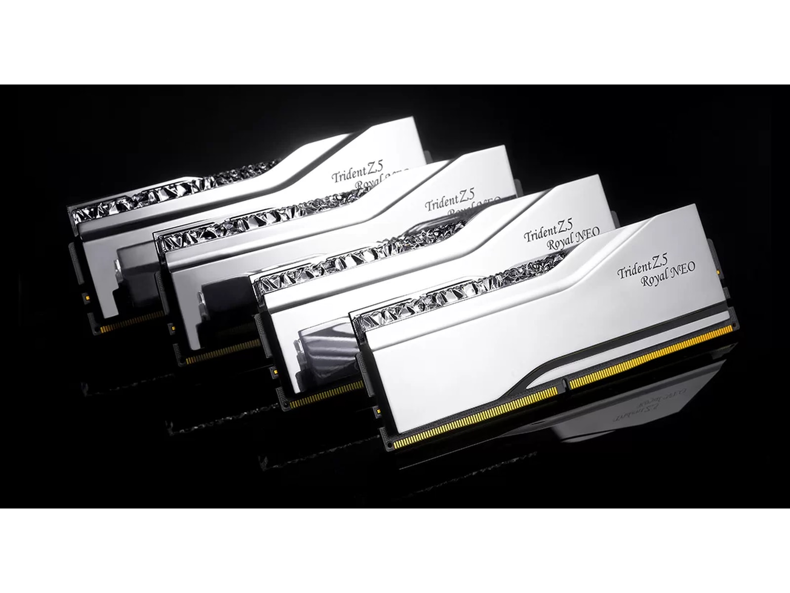 G.Skill Trident Z5 ROYAL NEO Silver 6000Mhz DDR5 32GB RGB Minnebrikker