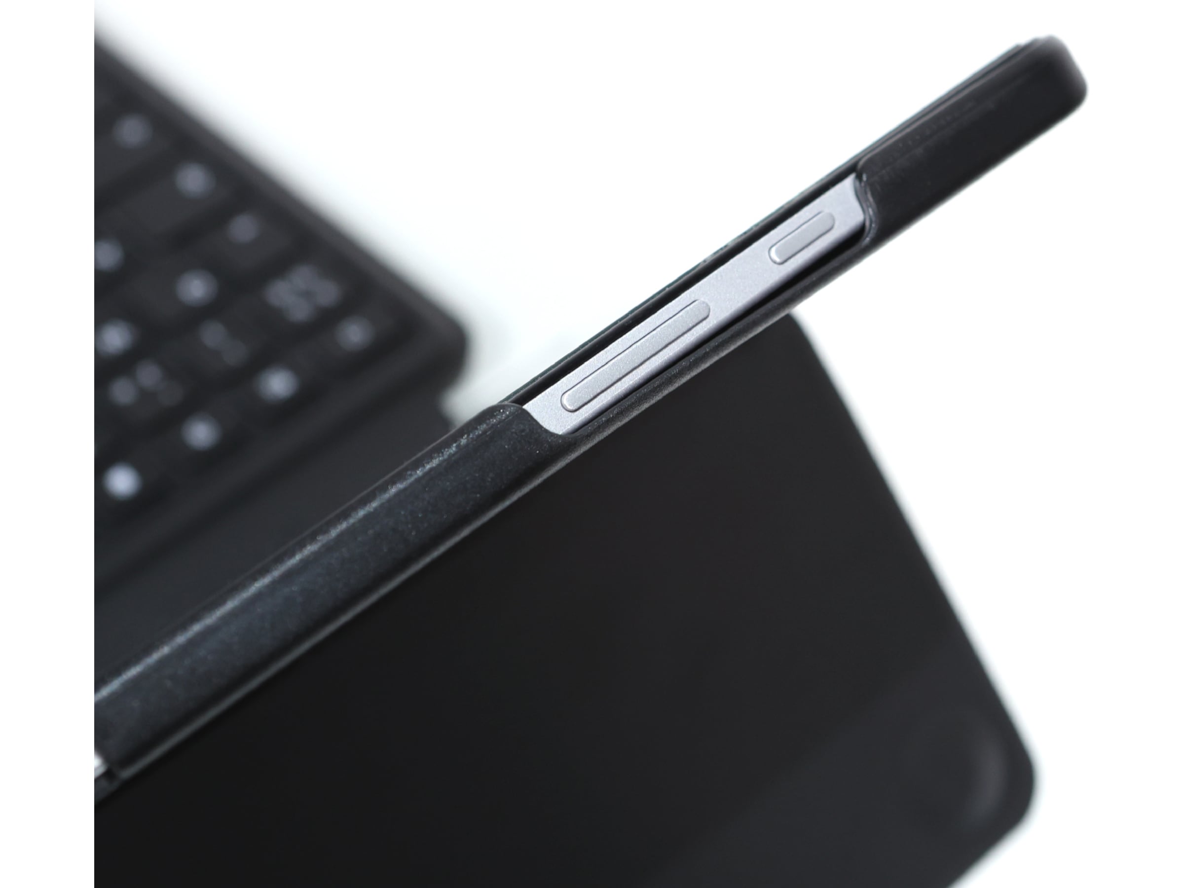 Gre8t Galaxy Tab A9+ tastaturdeksel (sort) Tastatur og stylus