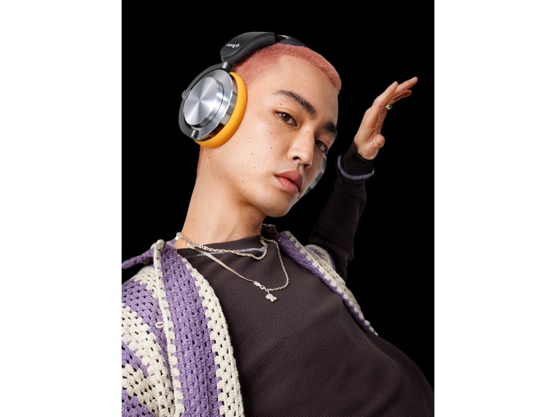 Dyson onTrac CNC Trådløse hodetelefoner, Over-Ear (aluminium) -B-Grade Demo headset