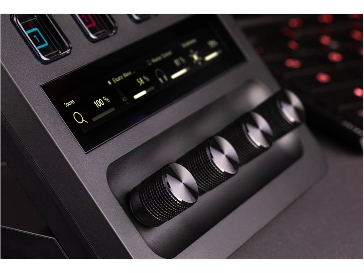 Elgato Stream Deck + Capture & streaming