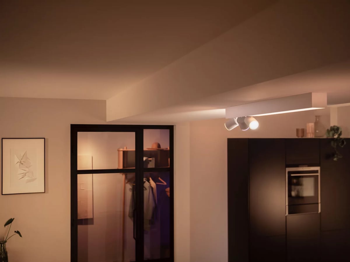 Philips Hue Centris taklampe med 3 spotlys (hvit) Taklampe