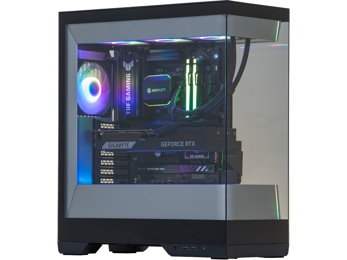 Komplett-PC Epic Gaming i257 RGB Gaming-PC stasjonær