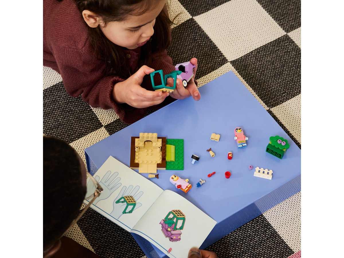 LEGO Bluey Bestemødrene Bingo og Bluey 11216  LEGO