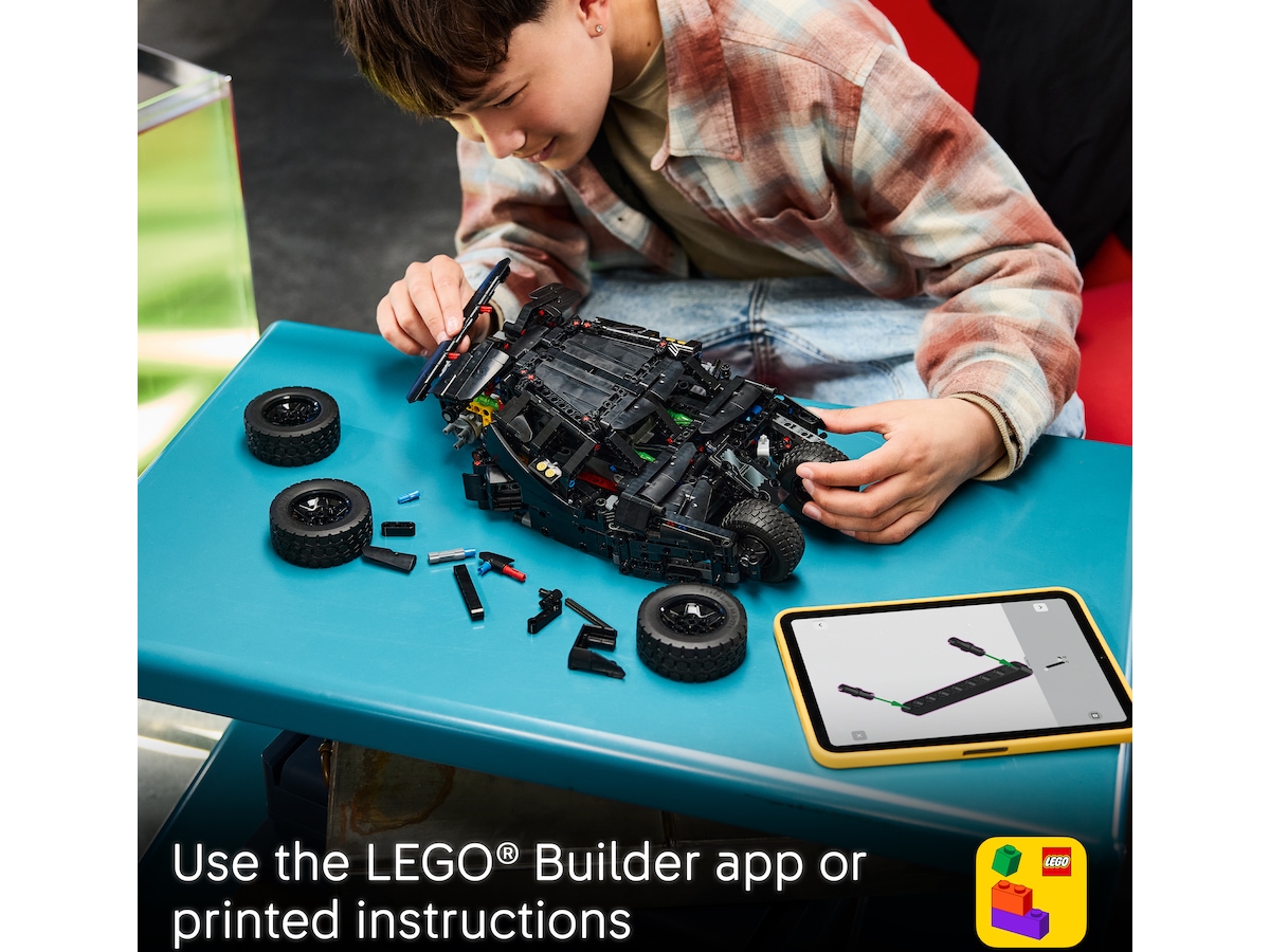 LEGO Technic Batmobile Tumbler 42239 LEGO
