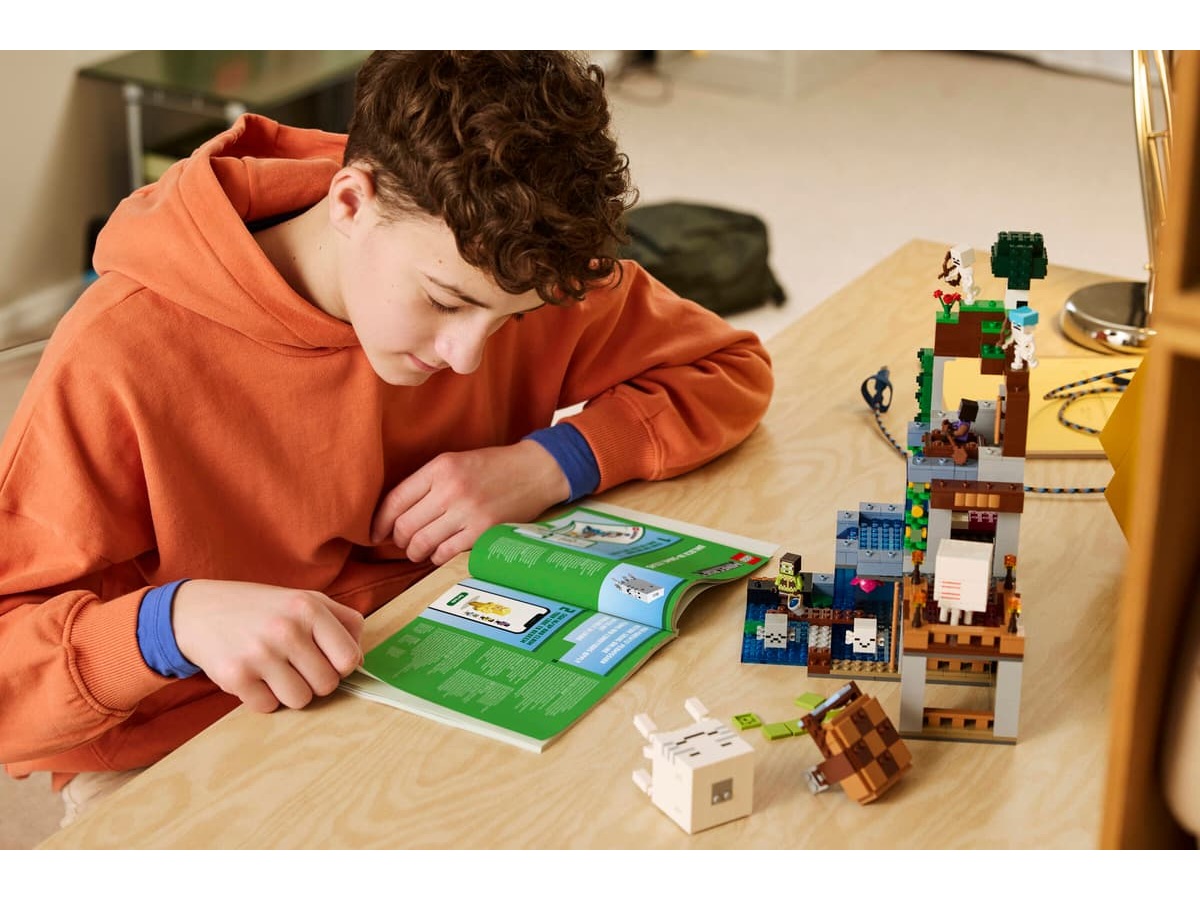 LEGO Minecraft Ghast Station 21597 LEGO