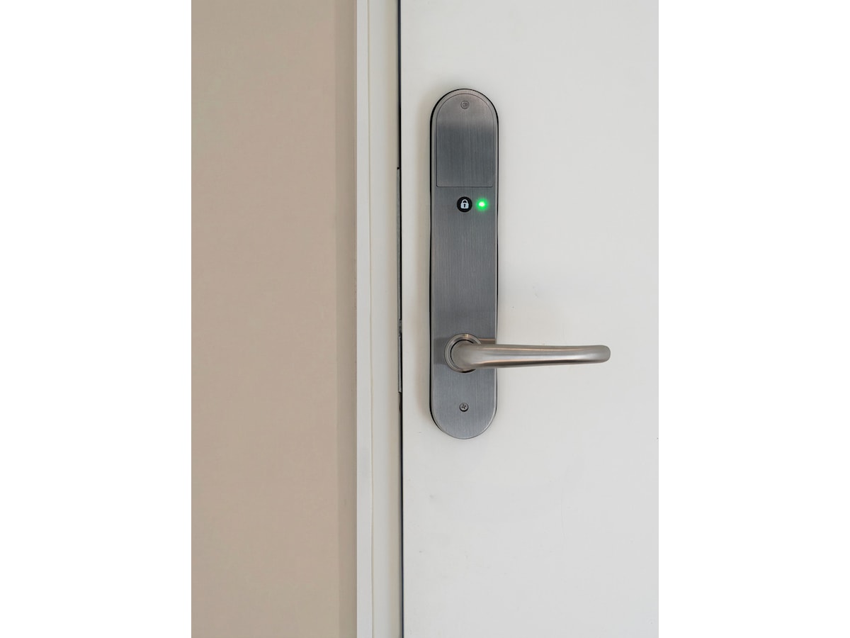 Yale Entrus smart dørlås (sort) Elektronisk dørlås