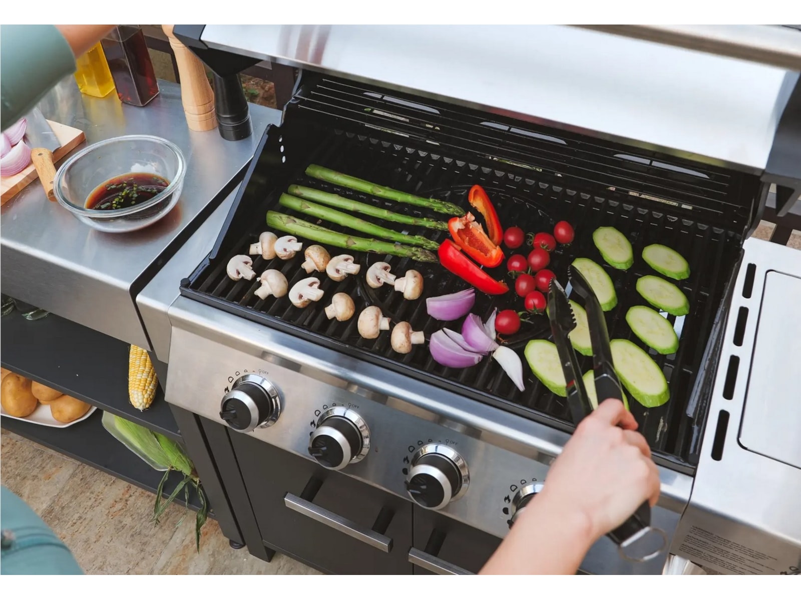 Austin and Barbeque Klassisk gassgrill med seks brennere og sidebord Grill