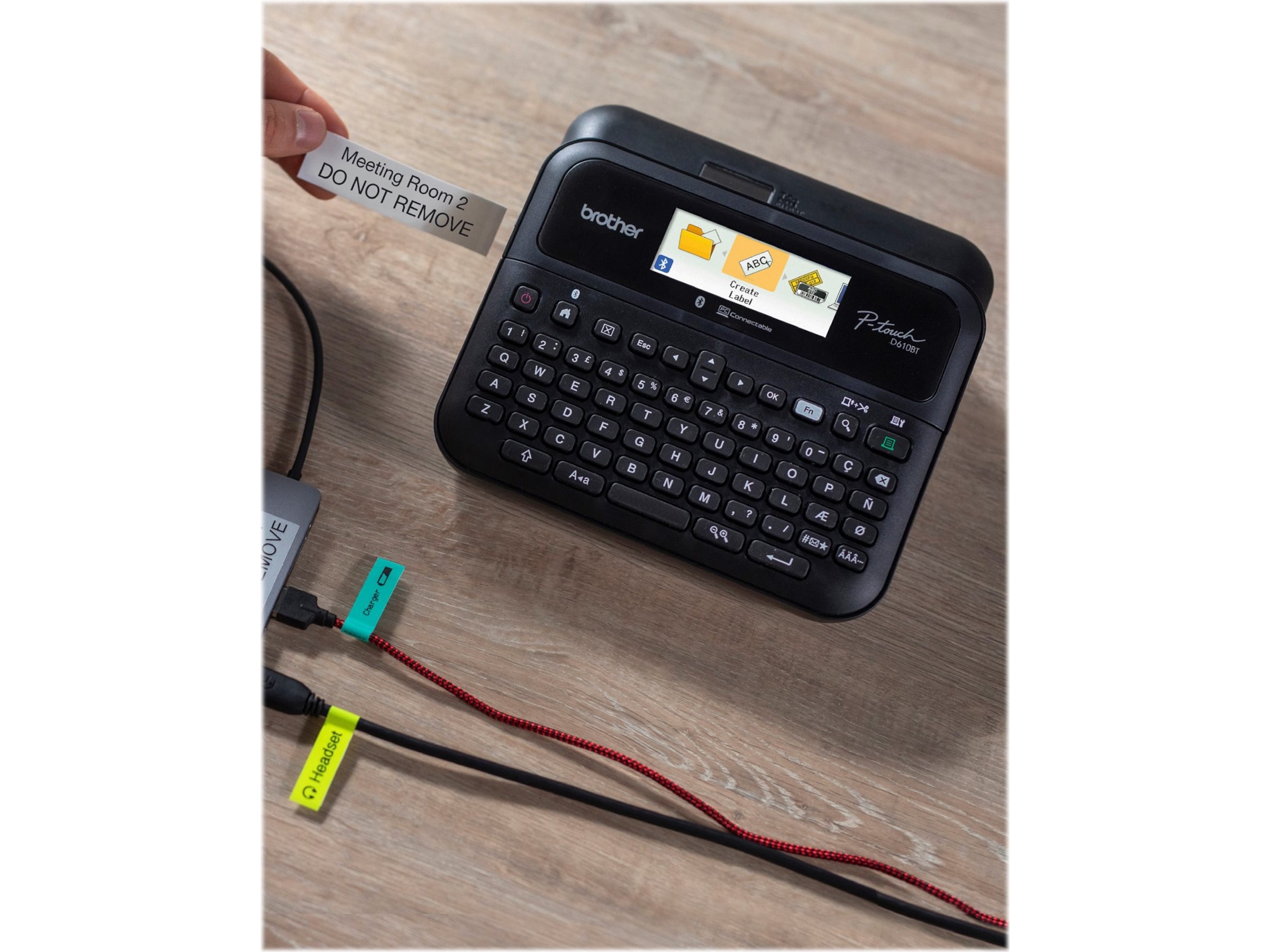 Brother Etikettskriver PTD610BTVP Etikett & merkemaskin