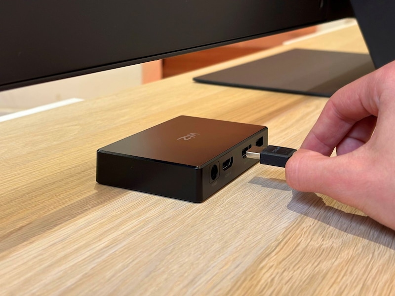 WiZ HDMI sync box med TV lightstrip (75"-85") Led strips & underholdning