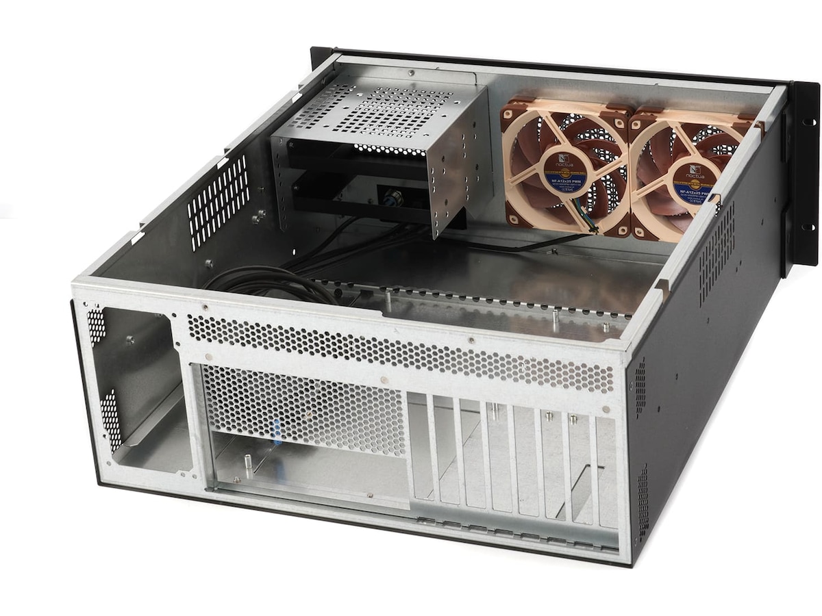 Sliger CX4200e 4U Chassis - Rack | KomplettBedrift.no