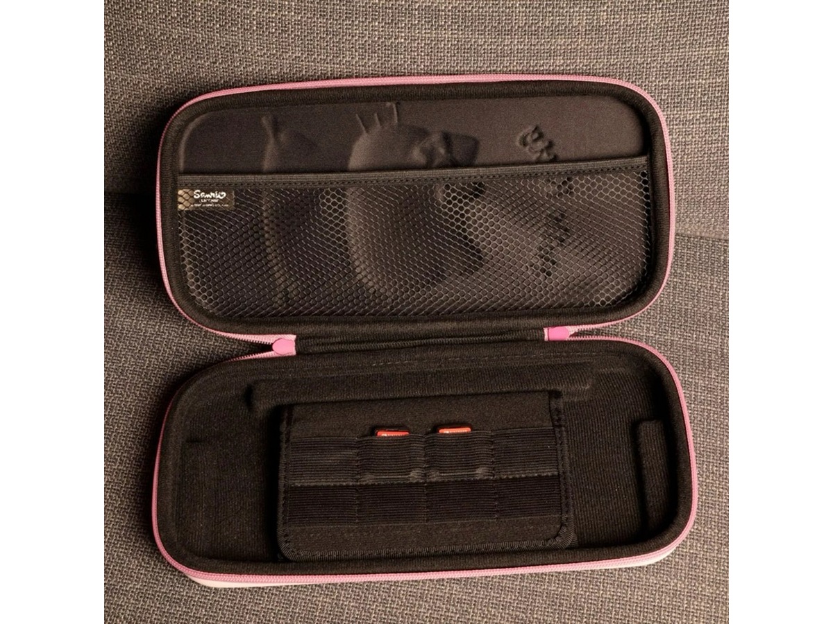 Konix Nintendo Switch 2 bæreetui (Hello Kitty) Tilbehør