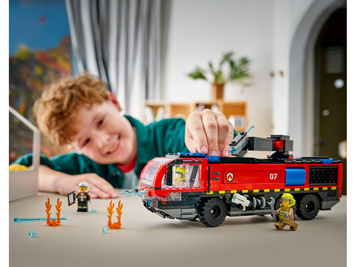 LEGO City Flyplassbrannbil 60499 LEGO