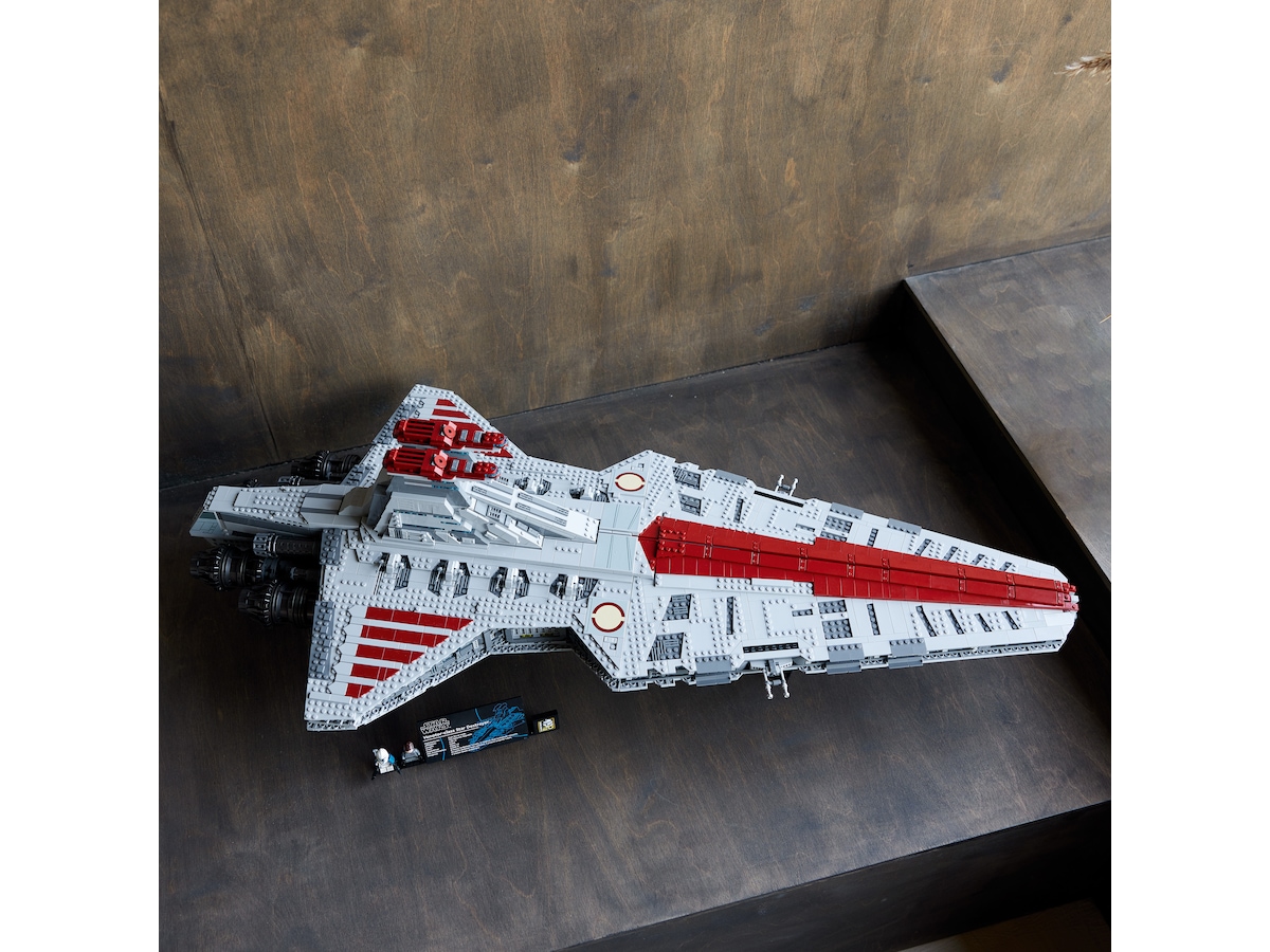 LEGO Star Wars Venator-Class Republic Attack Cruiser 75367 LEGO