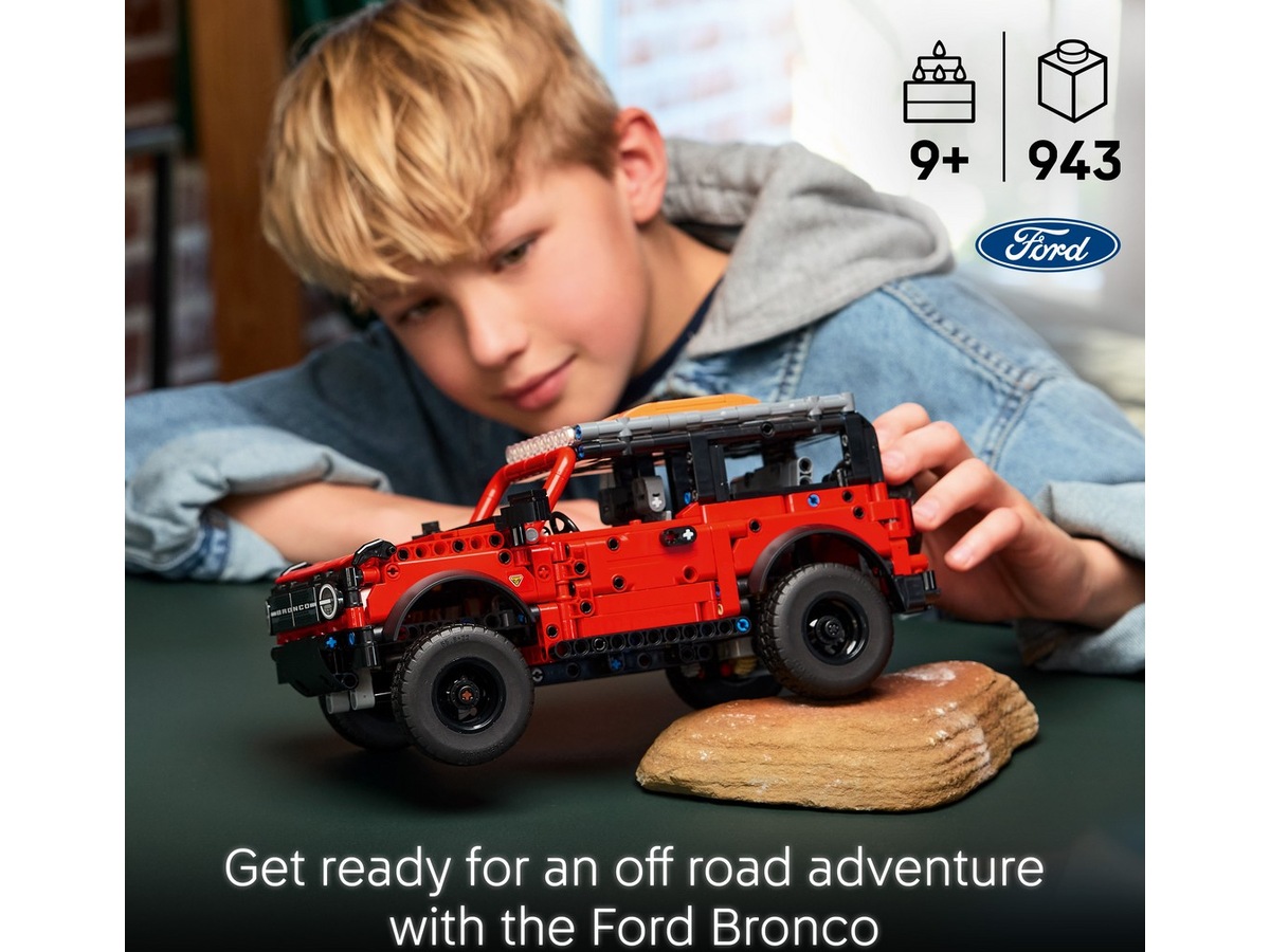 LEGO Technic Ford Bronco SUV 42213 LEGO