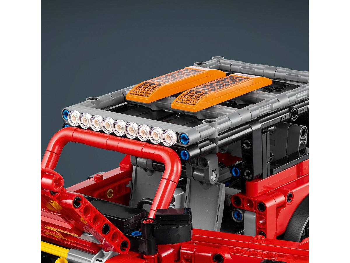 LEGO Technic Ford Bronco SUV 42213 LEGO