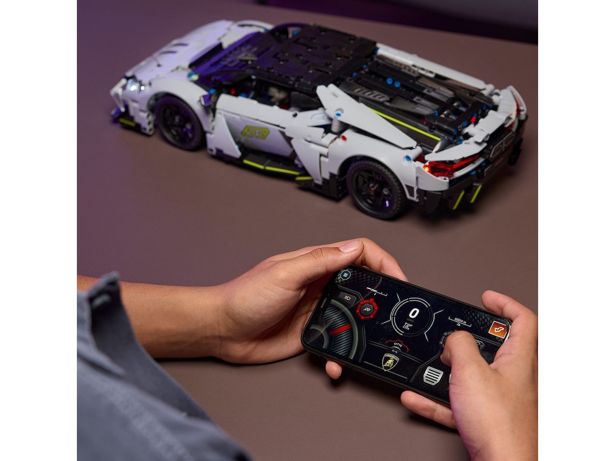 LEGO Technic Supersportsbilen Lamborghini Revuelto 42214 LEGO