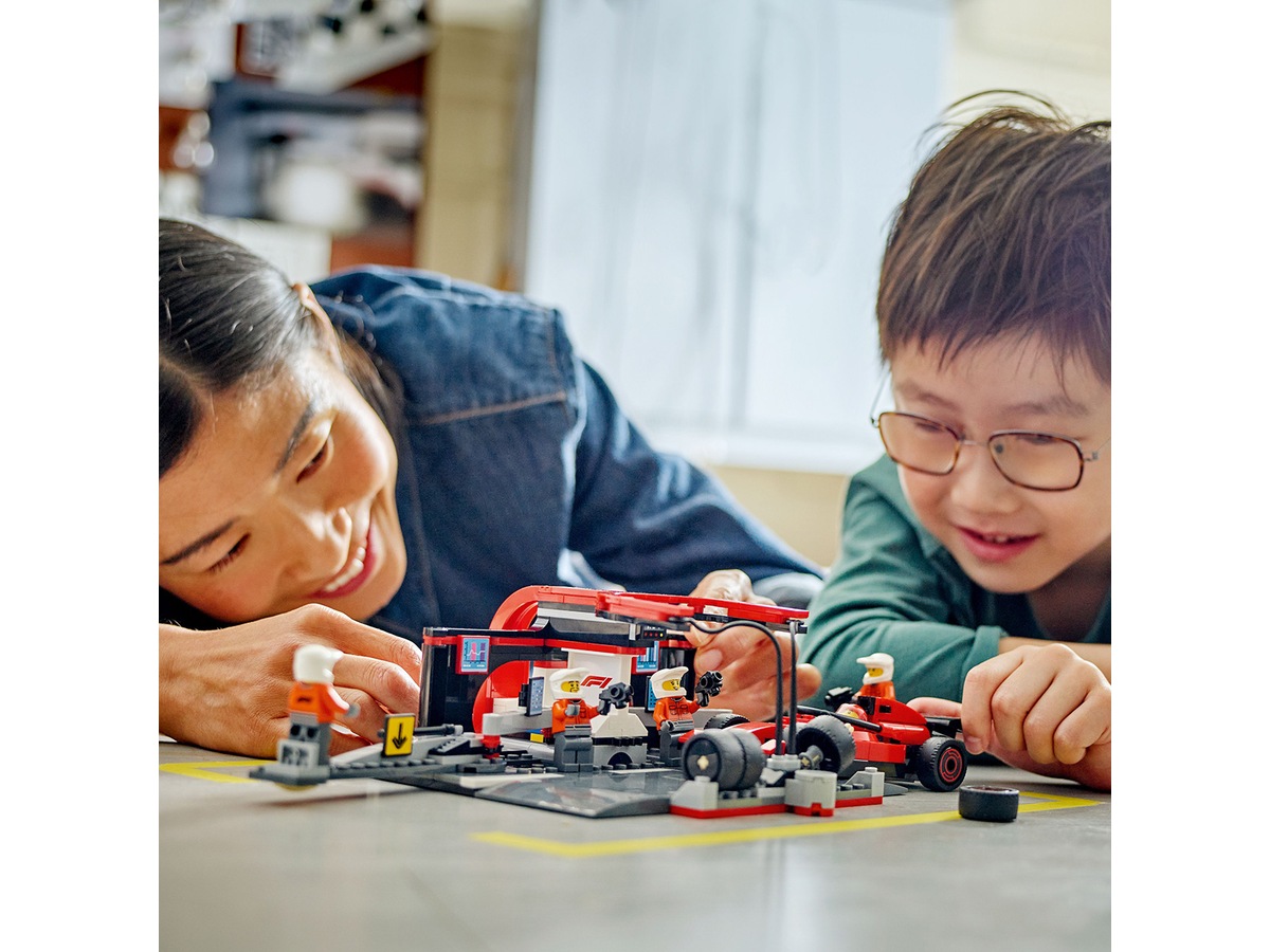 LEGO City F1 pitstopp & pitteam med Ferrari bil 60443 LEGO