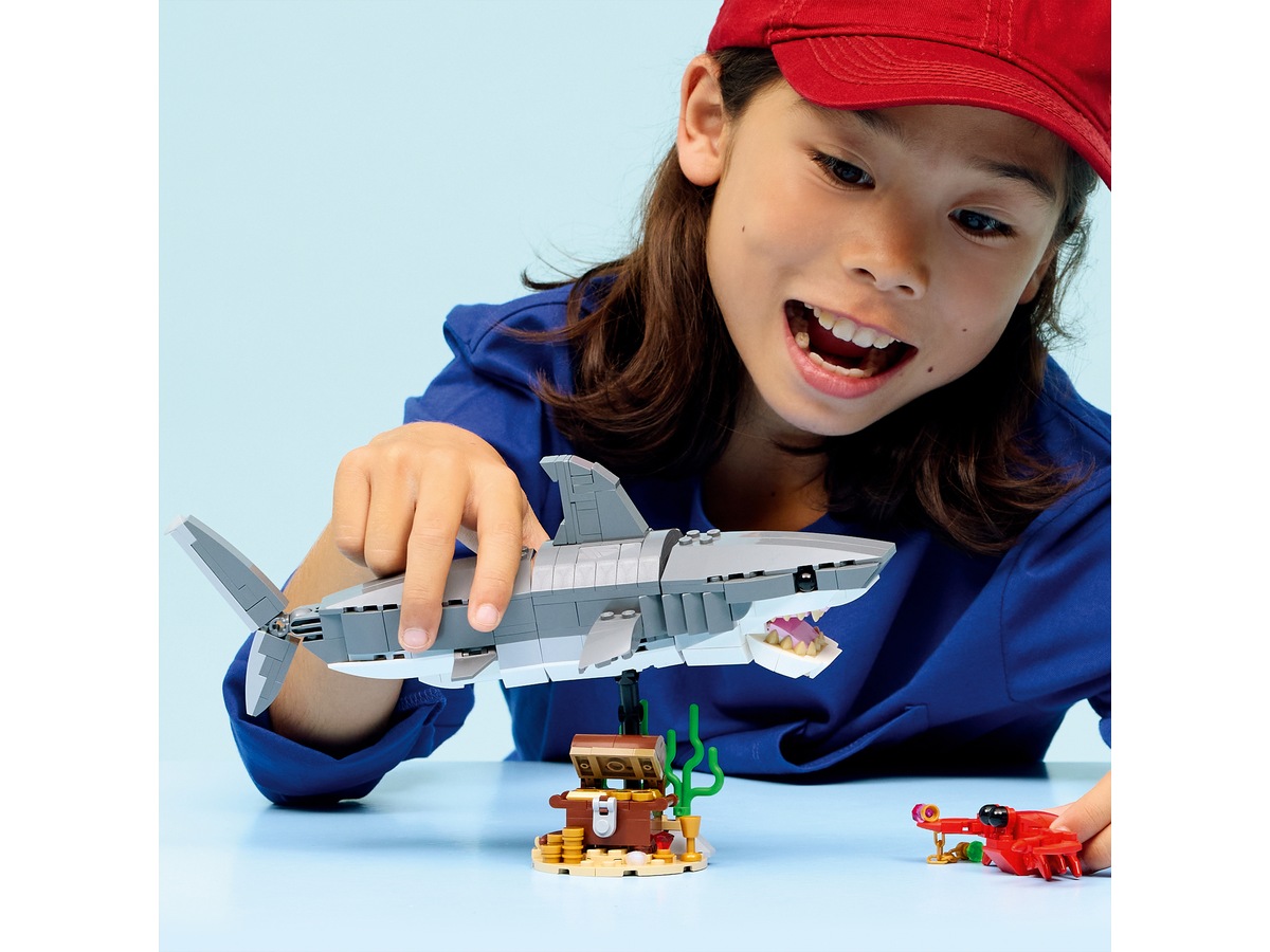 LEGO Creator Villsint hai med skattekiste 31381 LEGO