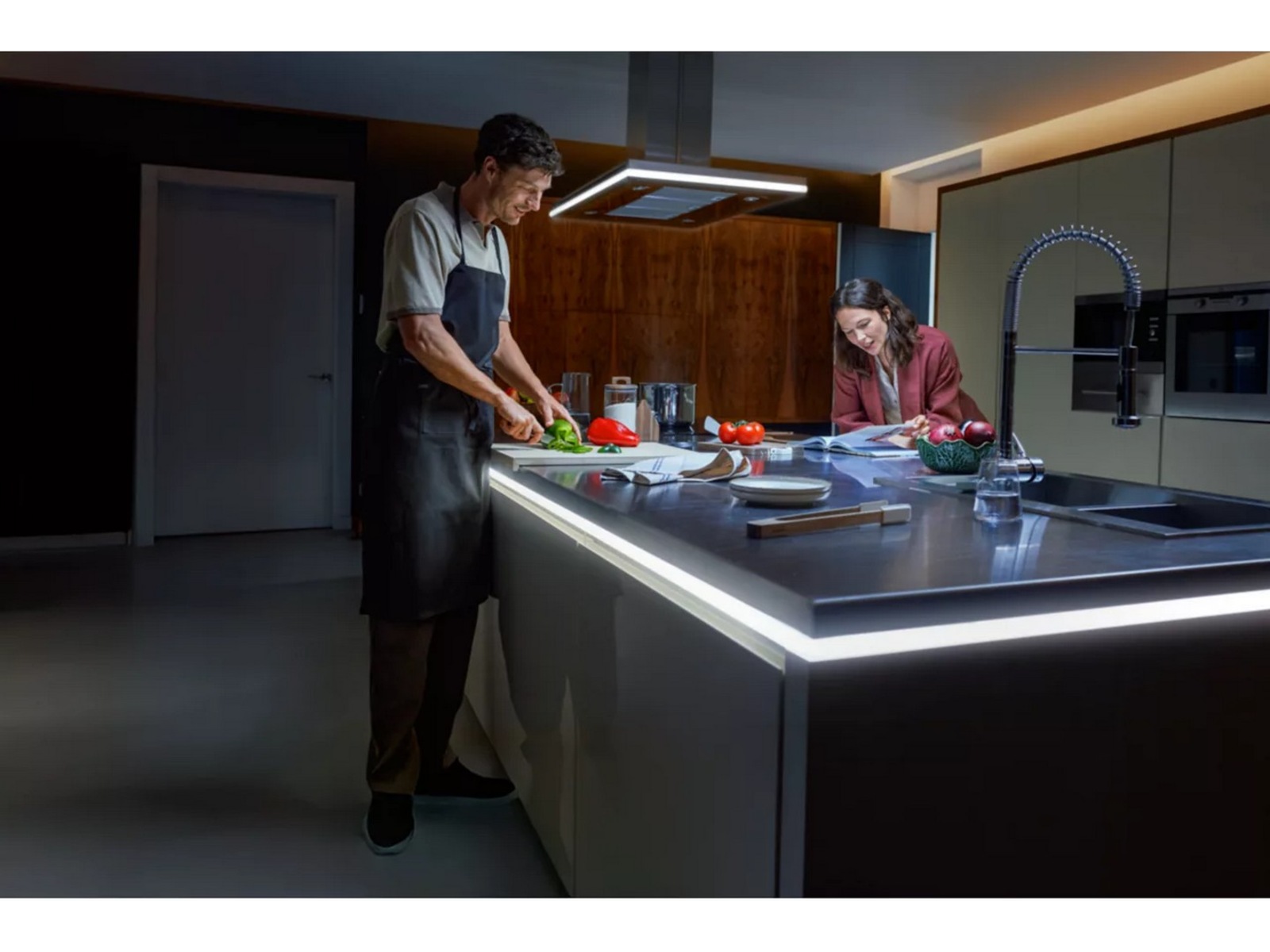 Philips Hue OmniGlow lyslist 3 m Led strips & underholdning