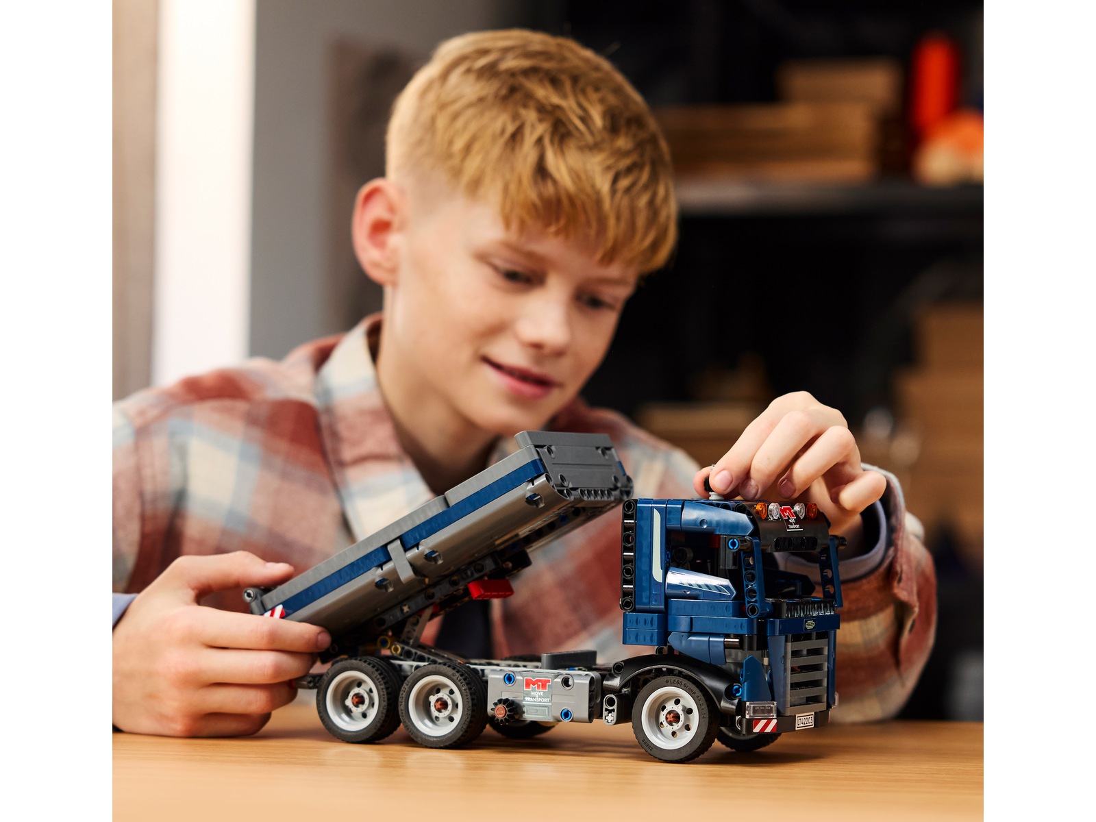 LEGO Technic Dumper med tippflak 42203 LEGO