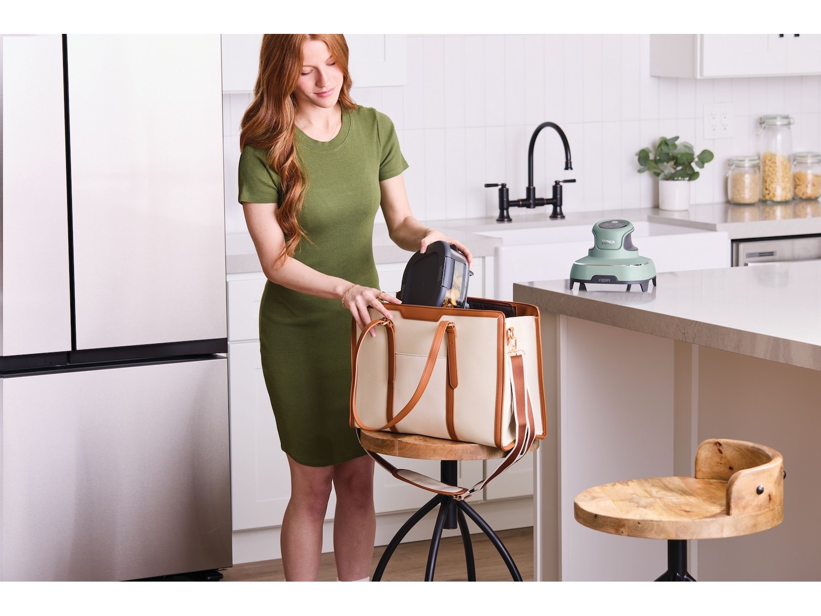 Ninja CRISPi 4-i-1 bærbar airfryer FN101EUSG (Salvia) -B-Grade Demo hjem & fritid