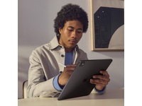 iPad Pro 13" (2025) 2TB WiFi (stellarsvart) Nettbrett / iPad