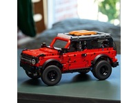 LEGO Technic Ford Bronco SUV 42213 LEGO