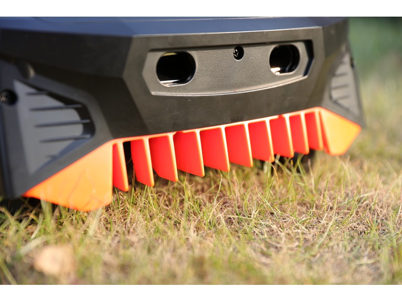 Yardforce MB500 Robotgressklipper 500m² 2000mAh med garasje Høytrykkspylere