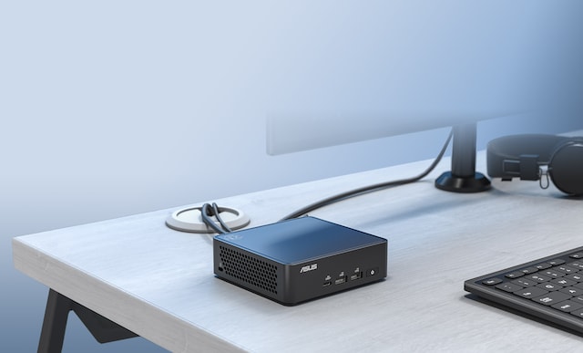 Asus NUC 15 Asus NUC 15