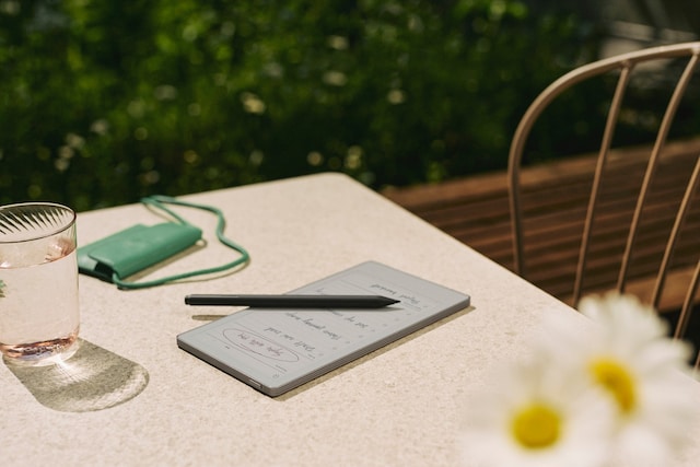 reMarkable Paper Pro Move reMarkable Paper Pro Move