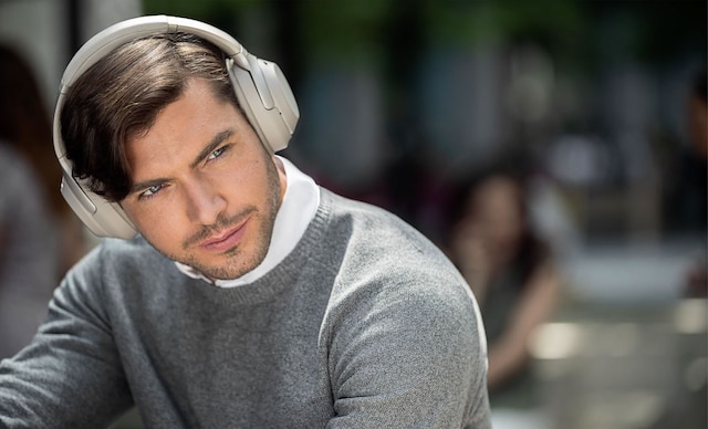 Sony WH-1000XM3 Wireless Headphones Sony WH-1000XM3 Wireless Headphones