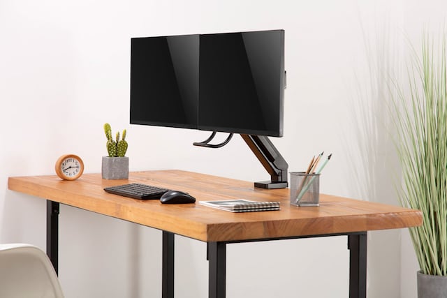 Kontorpult med monitorarm Kontorpult med monitorarm