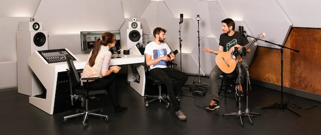 Lewitt audio inside Lewitt audio inside