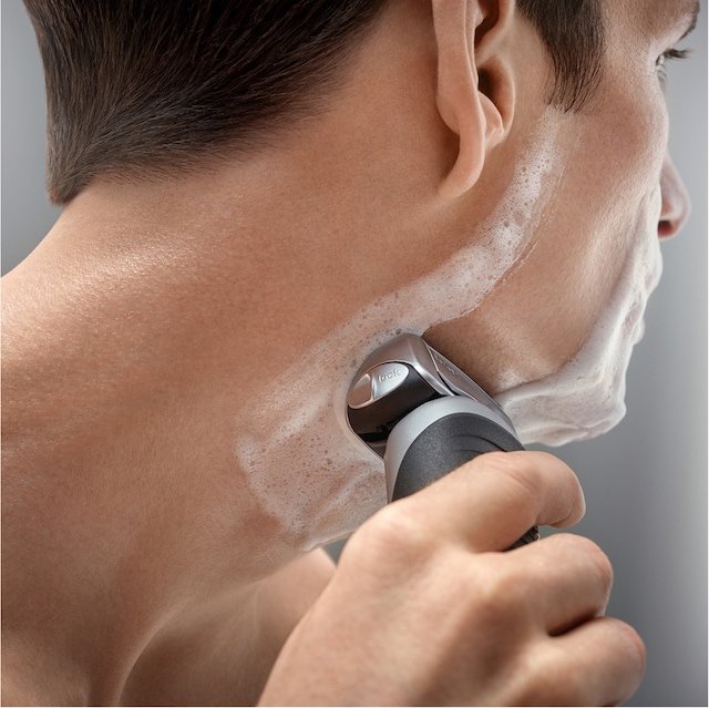 Braun wet and dry shaver Braun wet and dry shaver