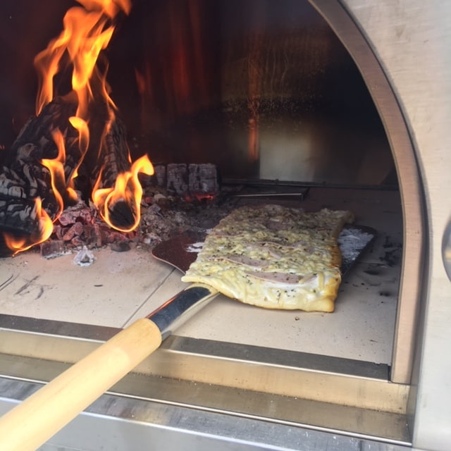 Pizzaovn vedfyrt Pizzaovn vedfyrt