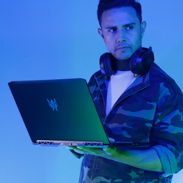 Acer Predator Triton 300 PT315-52 15,6" FHD 144 Hz Acer Predator Triton 300 PT315-52 15,6" FHD 144 Hz