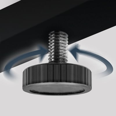 Justerbare føtter Justerbare føtter