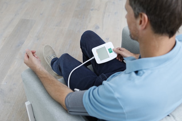 Medisana BU512 er enkel i bruk