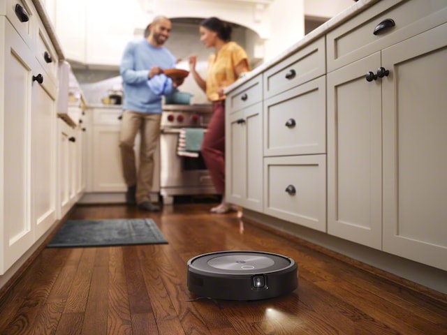 iRobot Roomba j715840 iRobot Roomba j715840