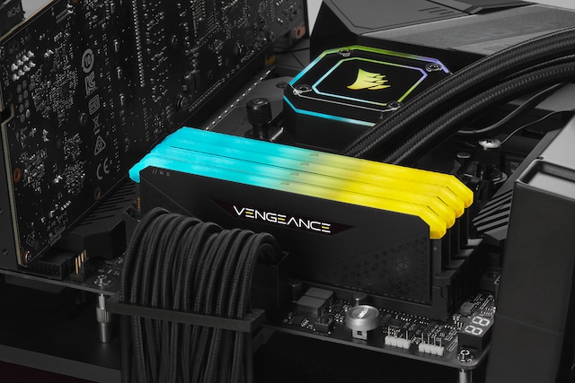 Corsair Vengeance® RGB RS DDR4 3200MHz 16GB (2 x 8GB) Corsair Vengeance® RGB RS DDR4 3200MHz 16GB (2 x 8GB)