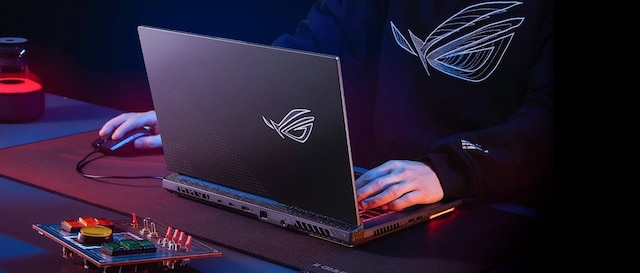 ASUS ROG Strix G15 G513RM gaming laptop