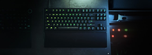 Razer Huntsman V2 TKL Razer Huntsman V2 TKL