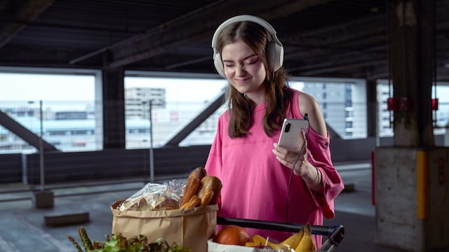 High-Resolution Audio High-Resolution Audio