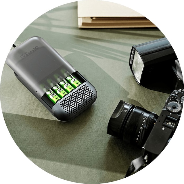 Den intelligente teknologien i laderen optimerer ladningen fra 1,5 A til 10 A Den intelligente teknologien i laderen optimerer ladningen fra 1,5 A til 10 A