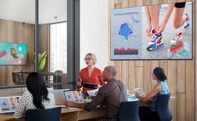 LG 4K Public Display UL3J-E LG 4K Public Display UL3J-E